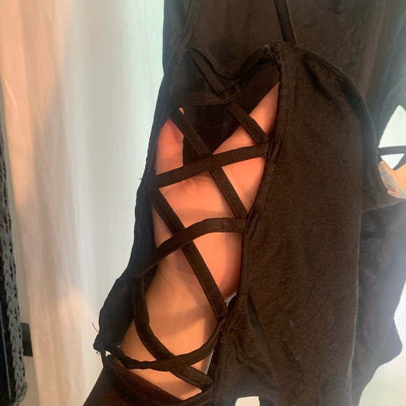 Side Lace-up Bodysuit! - Picture 3 of 5